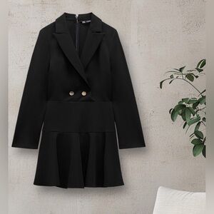 🆕(NWT) ZARA Bloggers Fav Buttoned Blazer Jumpsuit/Romper Dress. Size MD.